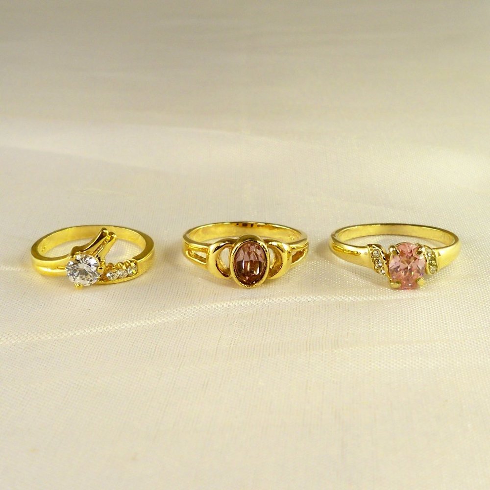 New Lite Purple, Pink Crystals Gold 3 Ring